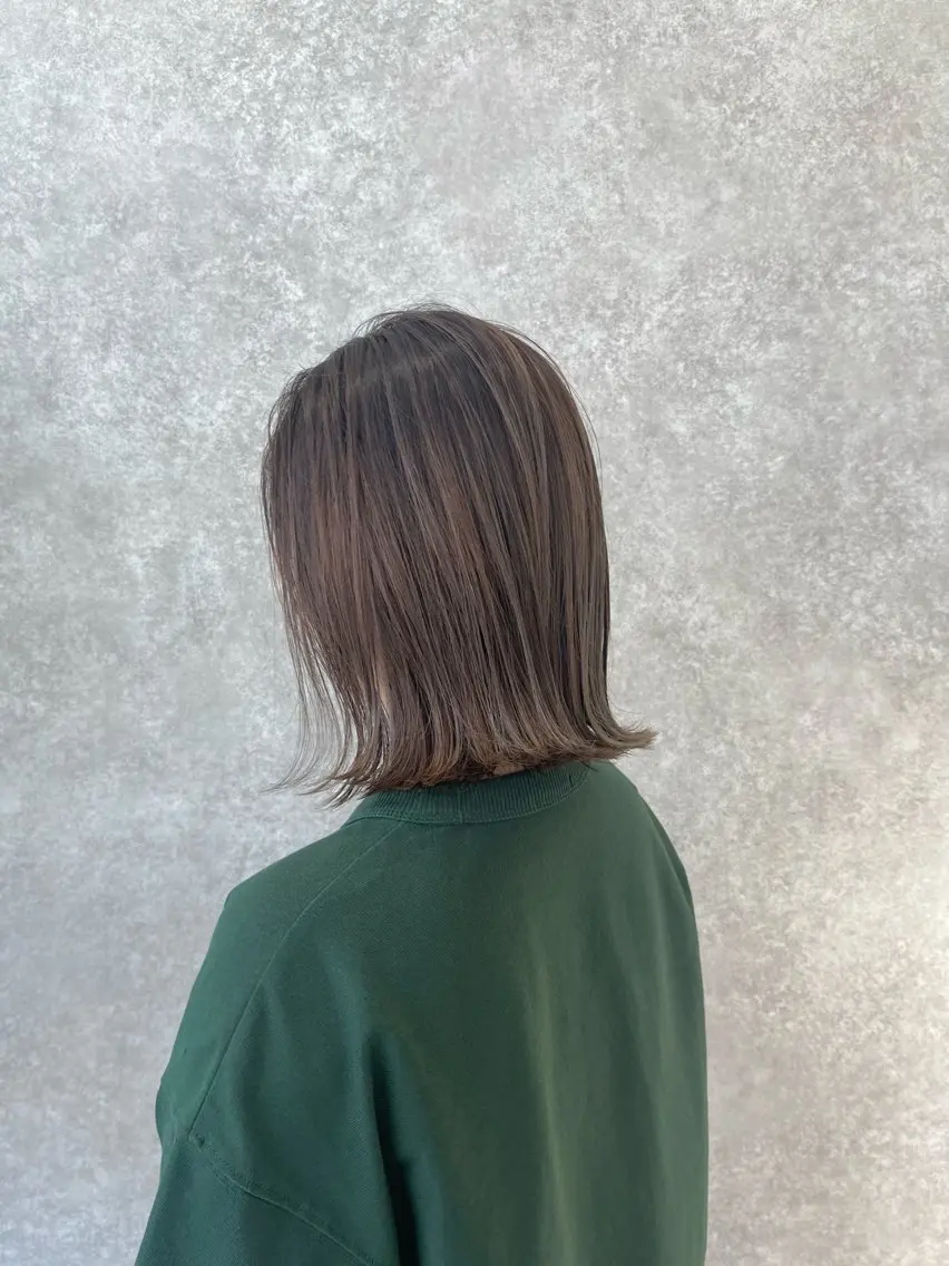 ミディアム 切りっぱなしボブ ボブ 飛田 由貴のヘアスタイル