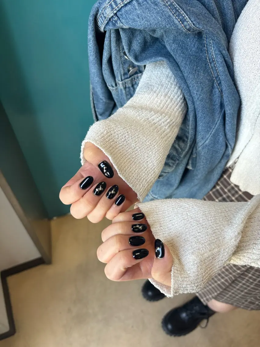 ネイル ワンカラーネイル ハンドネイル ✨️REMIA 千葉💅🏻のネイルデザイン