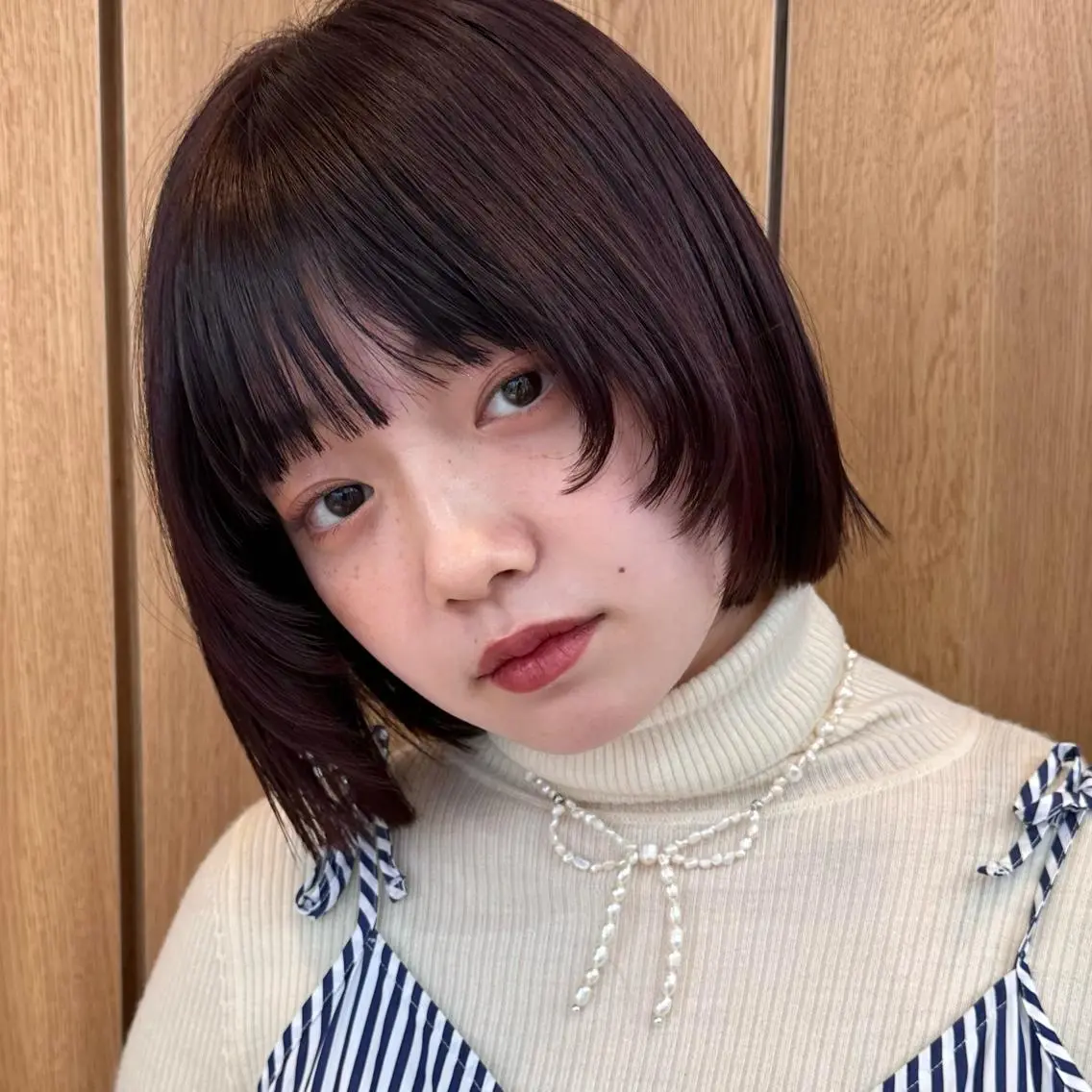 ショート カラー パーマ ヘアアレンジ 切りっぱなしボブ ベージュカラー カシス ハイトーンカラー オレンジ ボブ/レイヤー/ニュ アンスパーマ/小夏のヘアスタイル