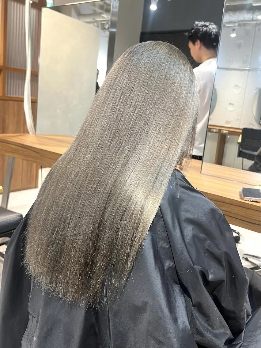ロング カラー ヘアカラー DAYS 2ndのヘアスタイル