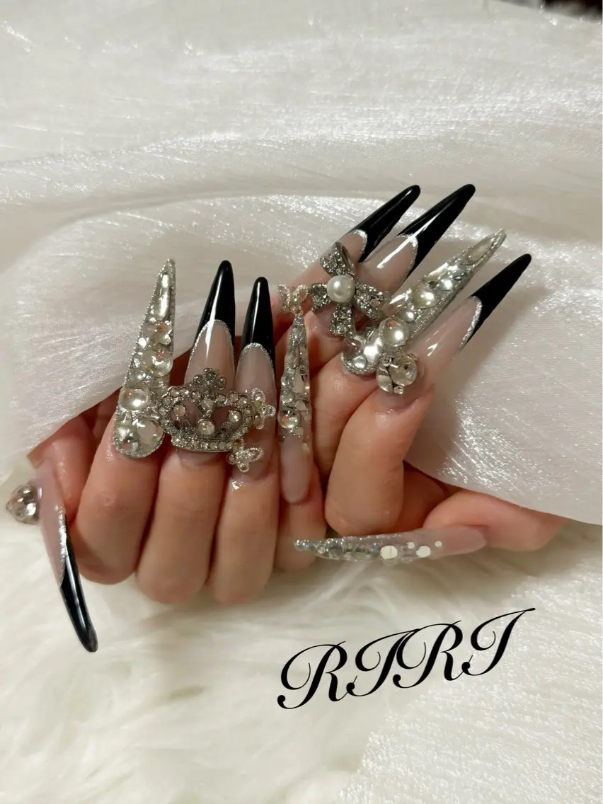 ネイル ジェルネイル ロングネイル スカルプネイル シンプルネイル ハンドネイル riri オーナーのネイルデザイン