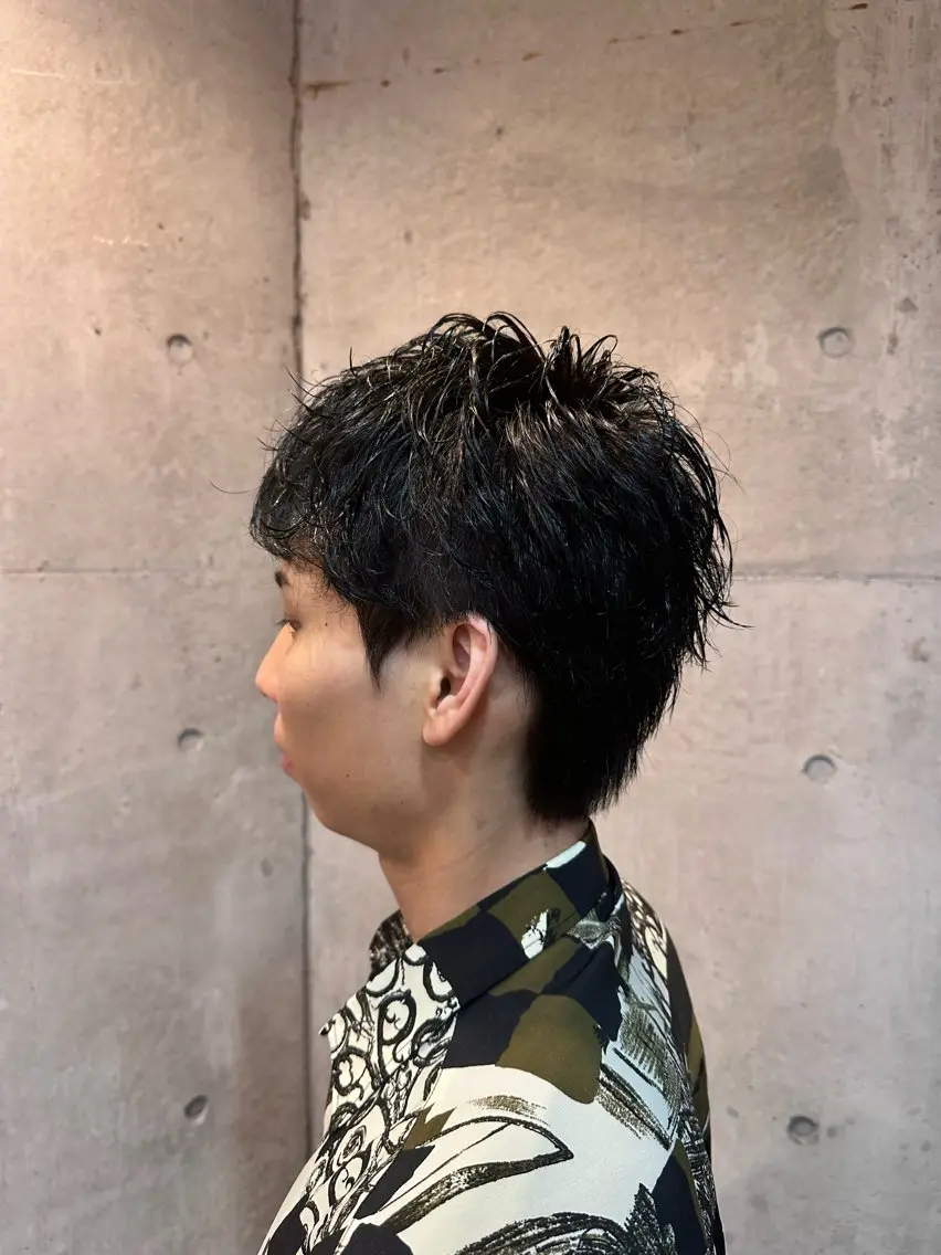 ショート パーマ メンズ スパイキーショート ショートヘア 🔥メンズカラー🔥 セヤシュウヘイのヘアスタイル