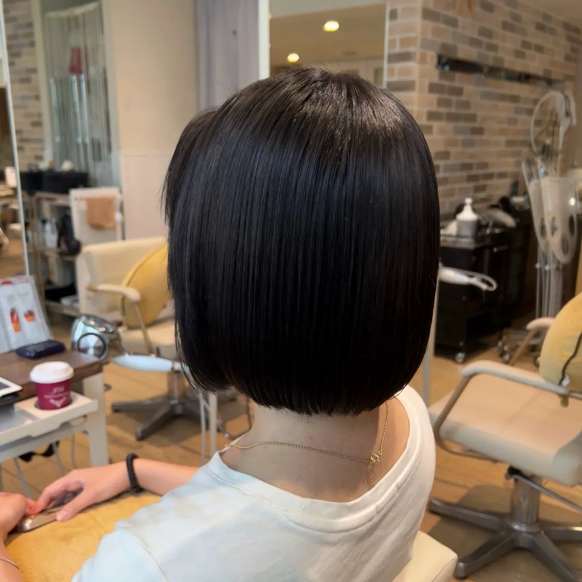 ミディアム カラー ヘアカラー トリートメント ヘッドスパ ブリーチなし艶カラー 🤍mikuのヘアスタイル