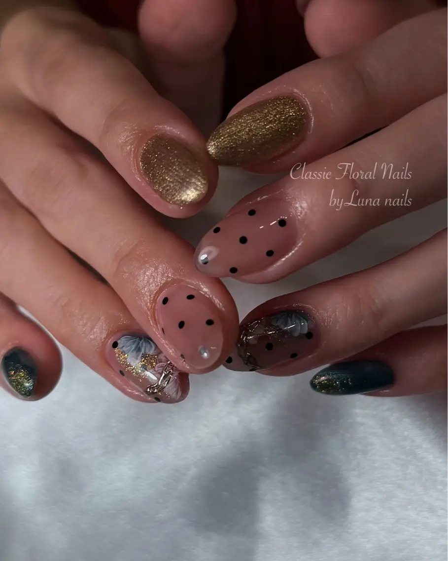 ネイル ハンドネイル Luna nails Yukiのネイルデザイン