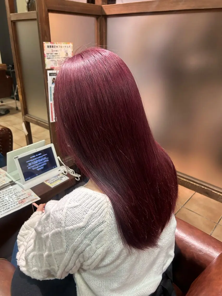 カラー ブリーチ ピンクカラー ﾌｳｶ ｶｯﾄ＆ﾊﾟｰﾏ募集のヘアスタイル