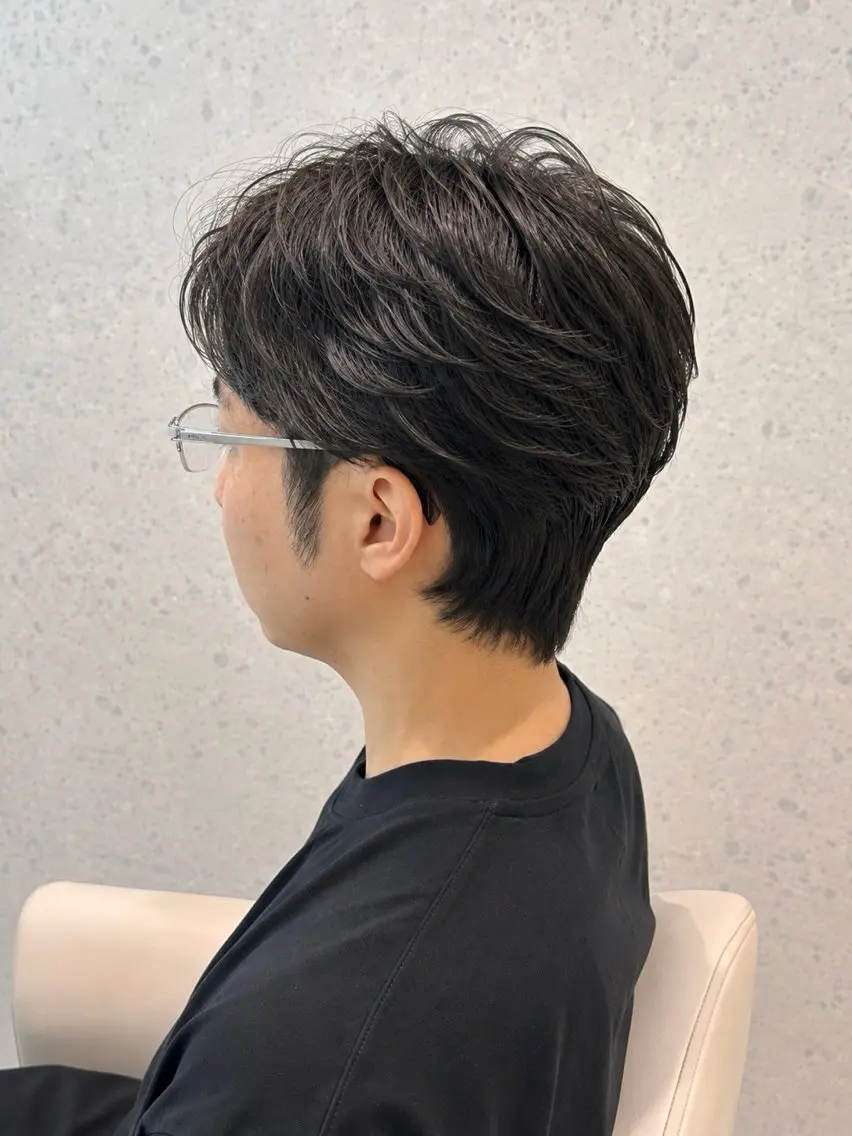 ショート パーマ メンズ コンマヘア フェザーパーマ メンズパーマ 山田 ひかりのヘアスタイル