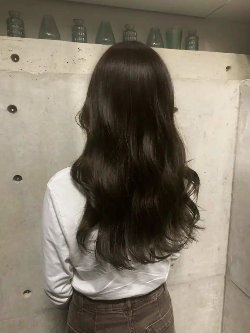 ［ロングの方］ブリーチなしワンカラーの写真