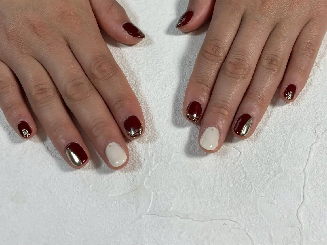 ネイル オーロラネイル フットネイル フレンチネイル ジェルネイル 韓国ネイル ハンドネイル kiki nail たまプラーザのネイルデザイン