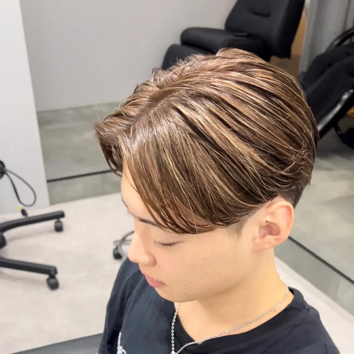 カラー メンズ メンズハイライト メンズメッシュ メンズパーマ ハイライトカラー メッシュ 【メンズ特化美容室】 LIBERのヘアスタイル
