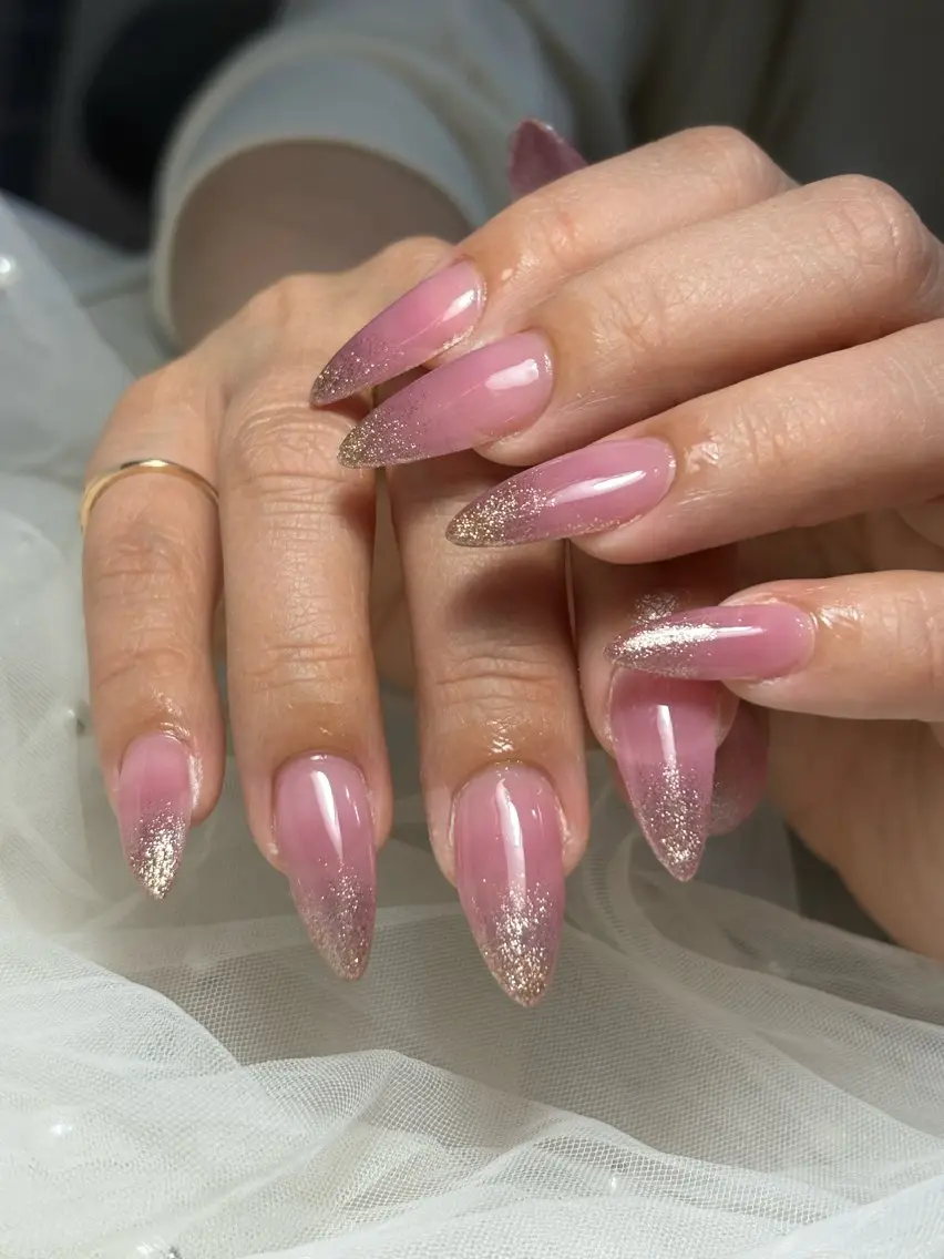 ネイル ハンドネイル フットネイル ✴︎ Delightのネイルデザイン