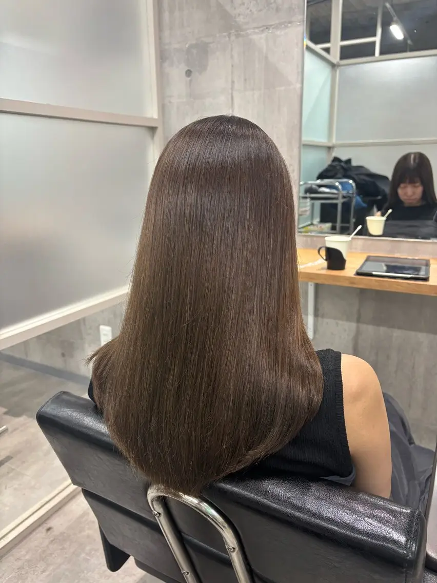 ロング ヘアカラー トリートメント 釜井 小春のヘアスタイル