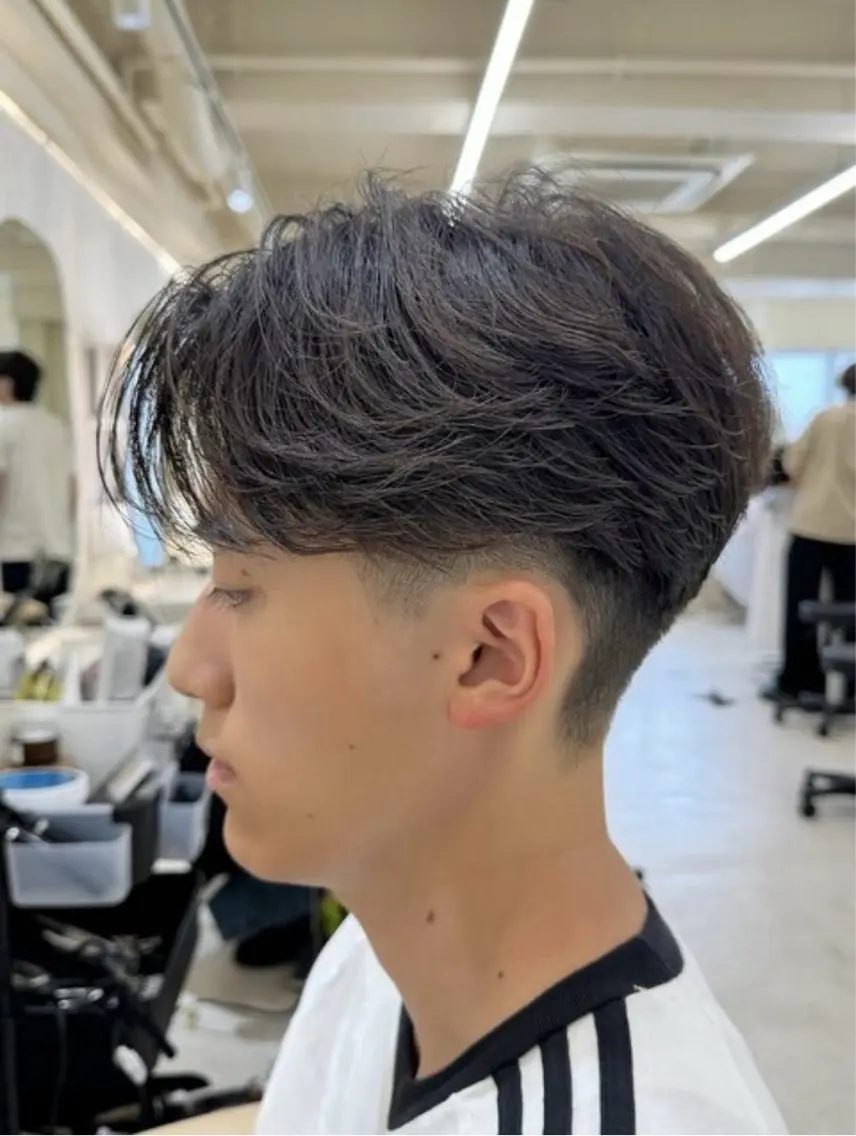 メンズ 縮毛矯正 トリートメント 重松 丈博のヘアスタイル