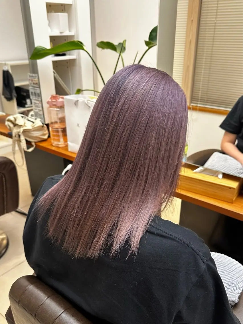 カラー ブリーチ ラベンダーカラー ヘアカラー 【艶カラー/スパ】 M o k aのヘアスタイル