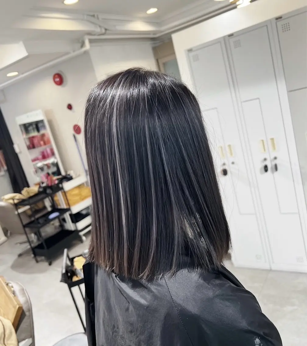 ショート カラー ダークグレー ダークグレージュ グレージュ ハイライトカラー ハイライト 指名数No.1 /NAOYAのヘアスタイル