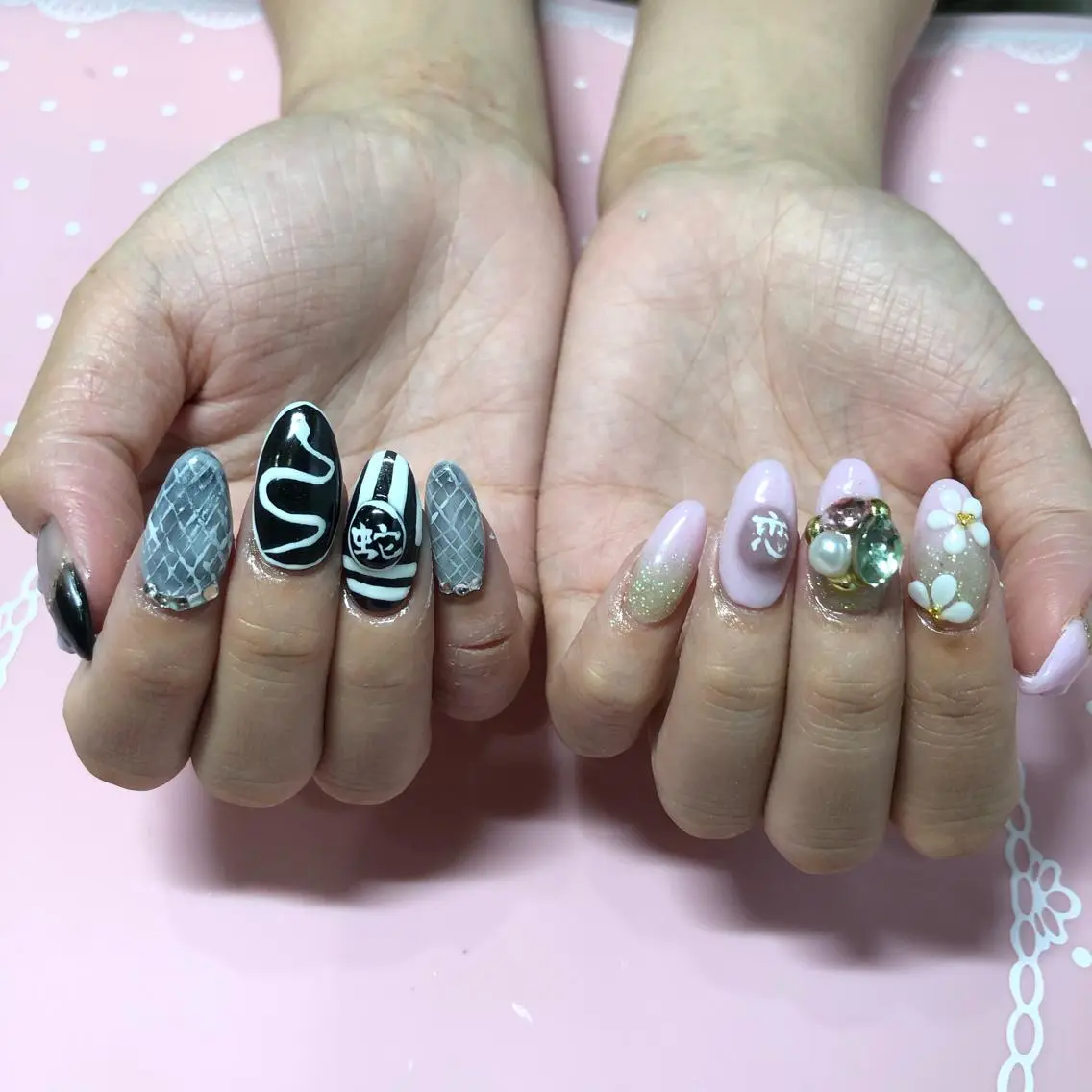 ミディアム ネイル ハンドネイル 《LB》ラブリエ Nail&eyeのマツエク・マツパデザイン
