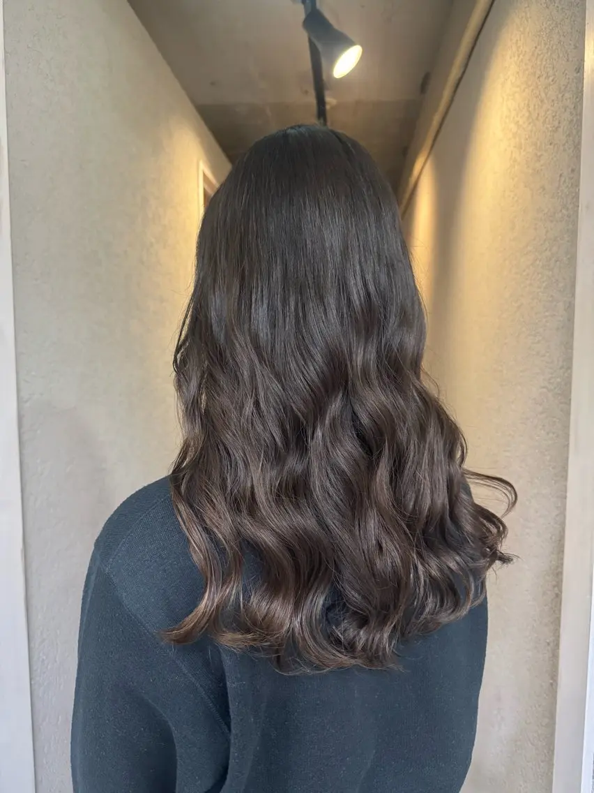 ロング パーマ ミルクティーカラー/ レイヤーカットAyaのヘアスタイル