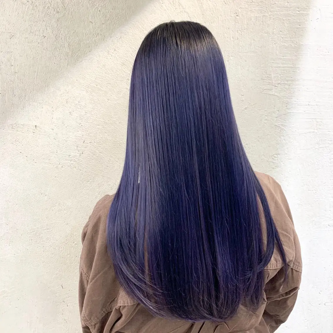ロング ヘアカラー 及川シゲル 髪質改善講師のヘアスタイル