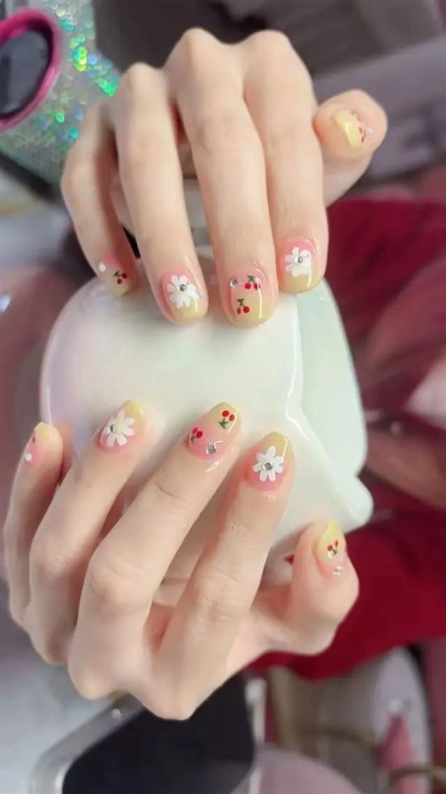 ネイル ハンドネイル MIO Nailのネイルデザイン