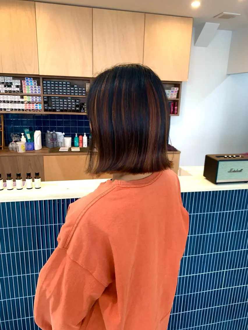 カラー Niina→ anan AVEDAのヘアスタイル