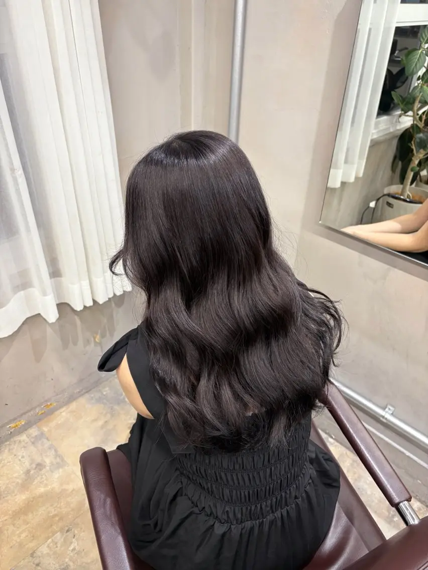 ロング カラー 透明感カラー ラベンダーカラー 相宮 優羽のヘアスタイル
