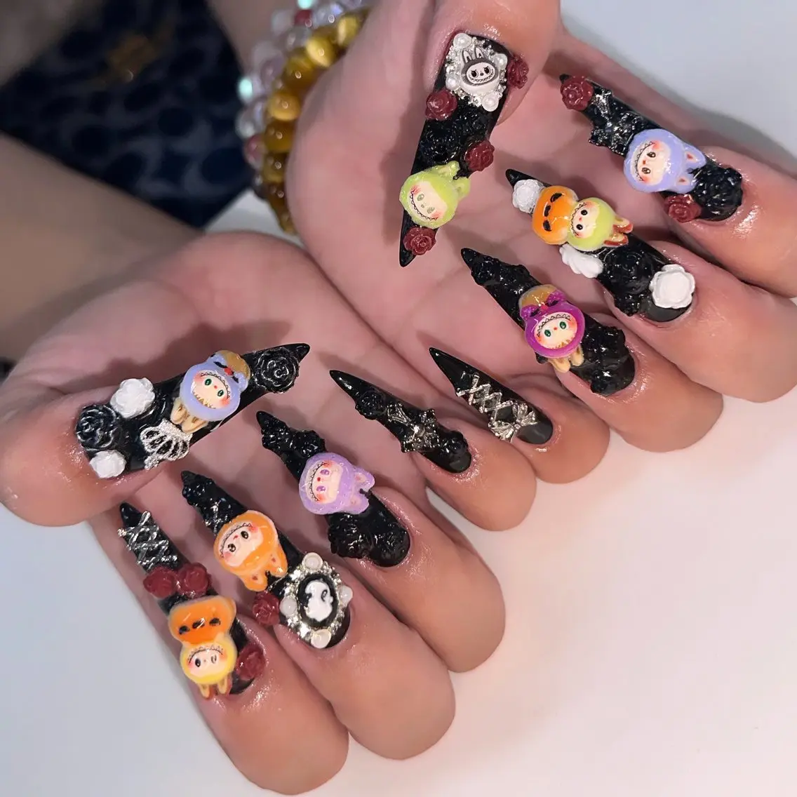 ロング ハンドネイル 🦋Nail Amo🦋のネイルデザイン