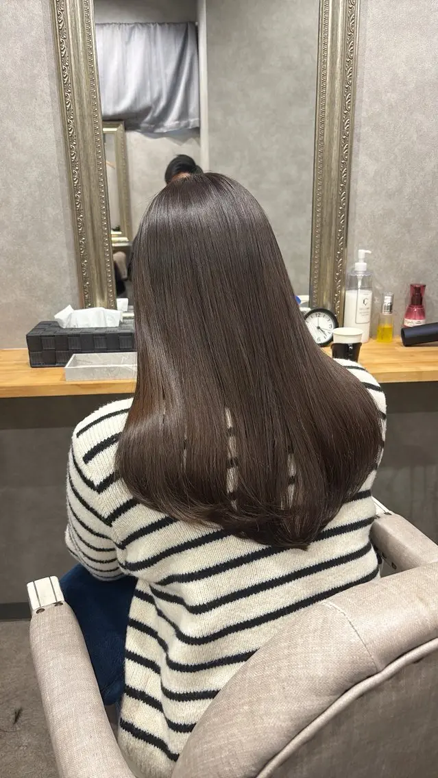ロング カラー グレージュ カット ヘアカラー トリートメント 透明感カラー/ ブリーチ無し/RYOのヘアスタイル