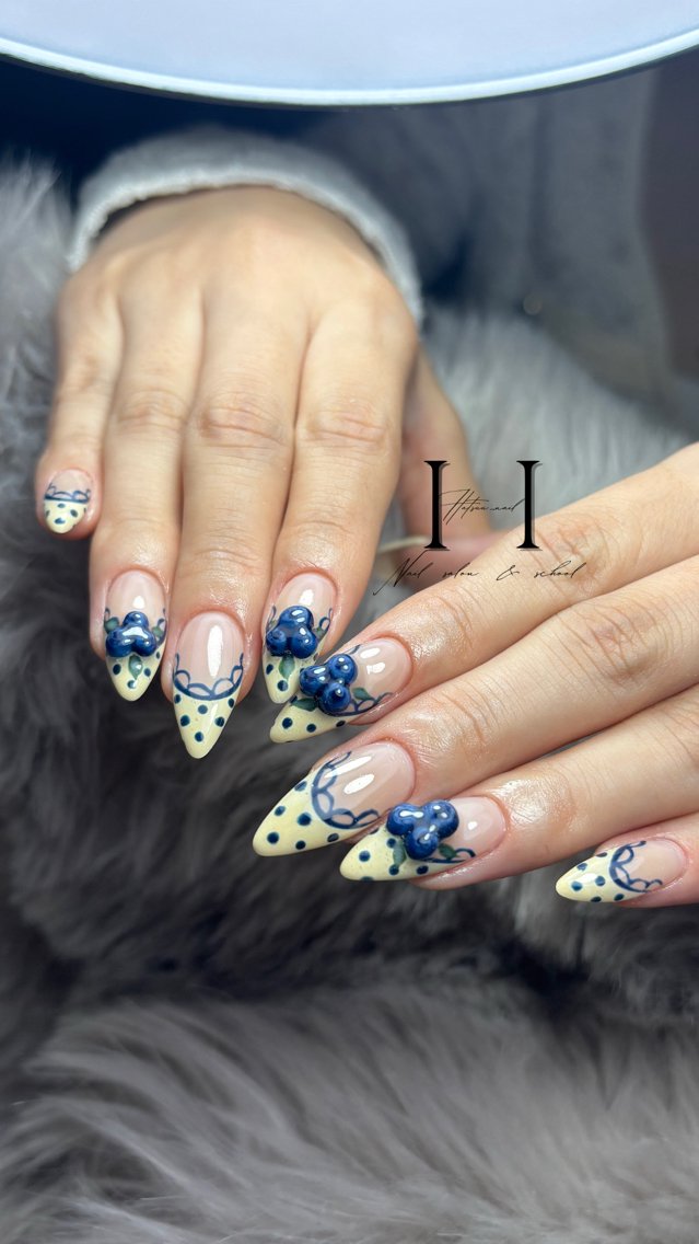 ネイル ハンドネイル HatsuuNail salonアリスのネイルデザイン