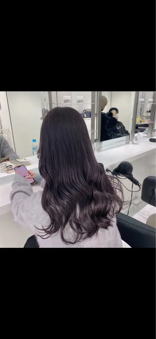 ロング カラー ヘアカラー 佐藤 笑瑠のヘアスタイル