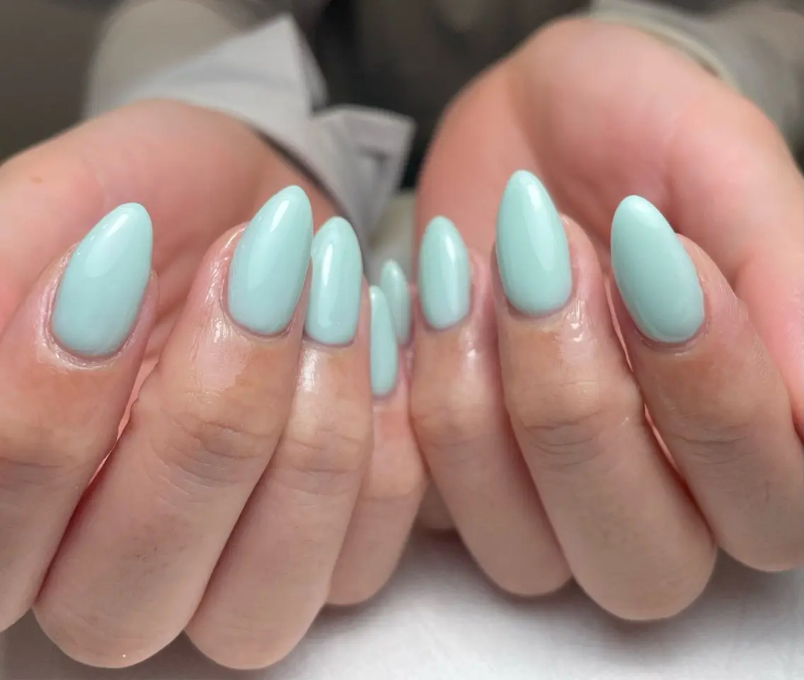 ネイル チークネイル フレンチネイル ジェルネイル ラメ(グリッター) ラメグラデーション MEO NAIL 中野 研修ネイリストのネイルデザイン