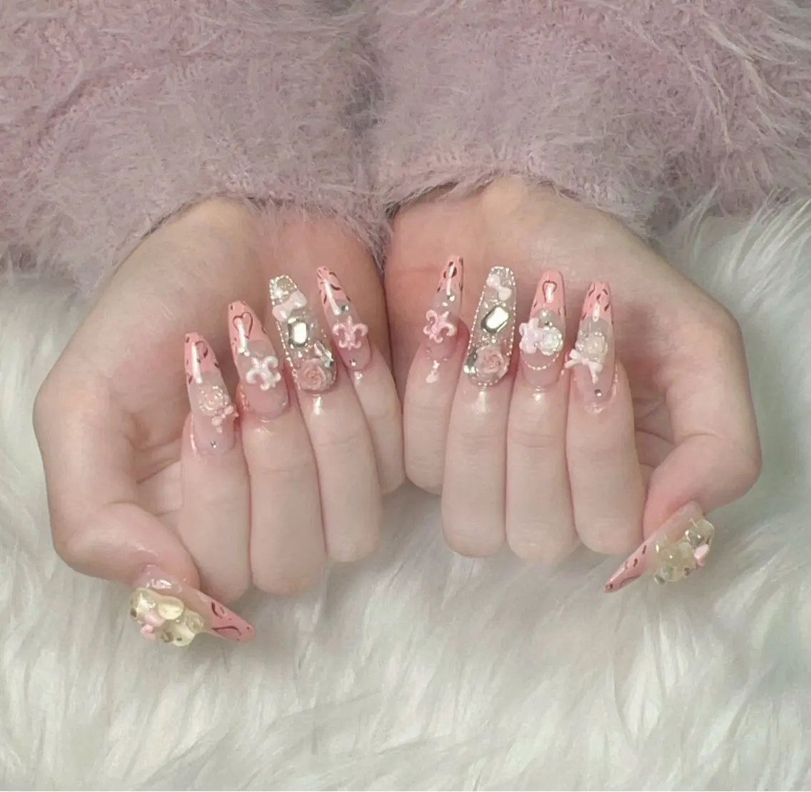 ネイル ジェルネイル ガーリー 韓国ネイル ニュアンスネイル シンプルネイル ハンドネイル KING_NAIL YUMIのネイルデザイン