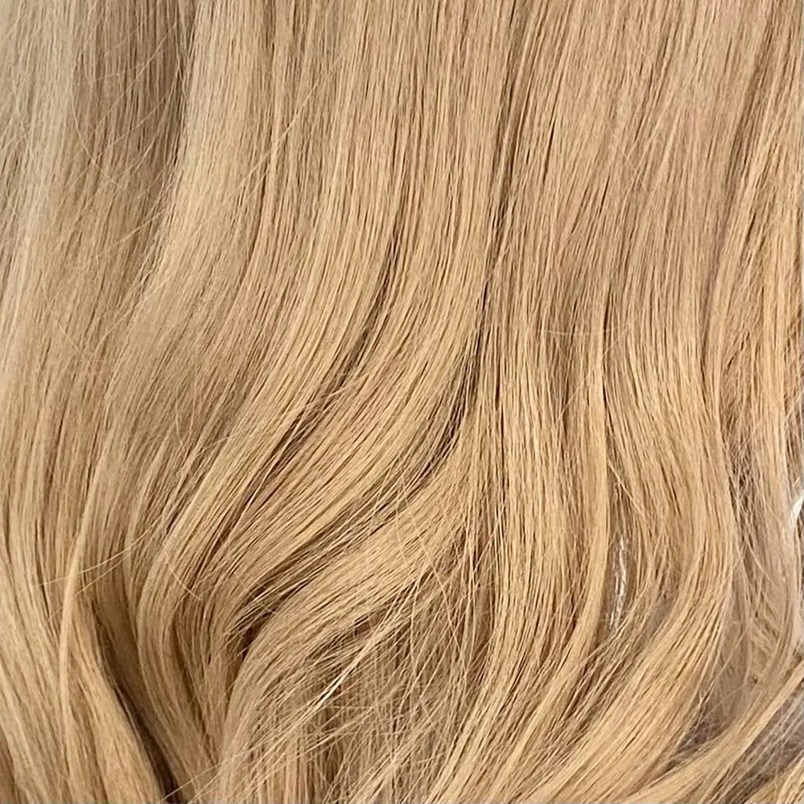 カラー ヘアカラー 金子 真悠のヘアスタイル