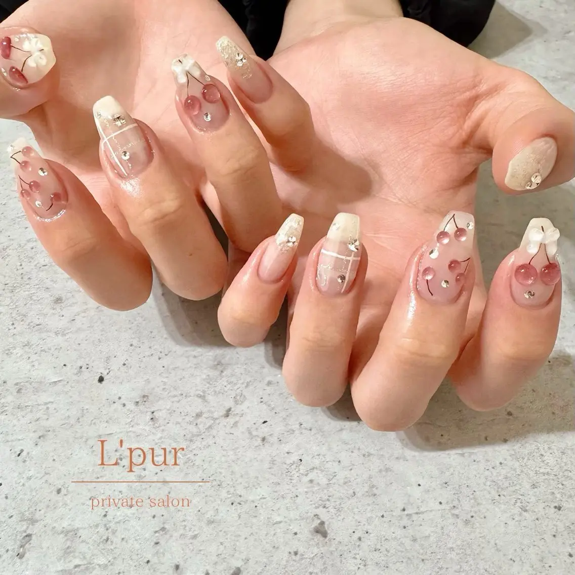 ネイル ブラウン ラメ(グリッター) ミラーネイル 持ち込み ニュアンスネイル ハンドネイル Yuka .Mのその他イメージ