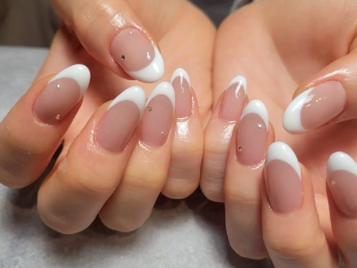 ネイル フレンチネイル オフィスネイル ハンドネイル MU5-nail 金山ネイルサロンのネイルデザイン