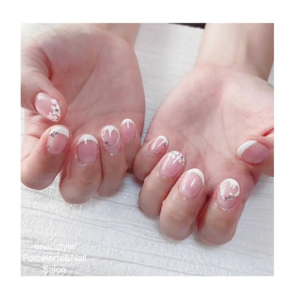 ミディアム ネイル ハンドネイル 🐾enen style 🐾のネイルデザイン
