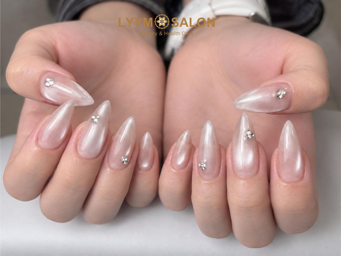 ネイル マグネットネイル ピンク ピンクベージュ シンプルネイル ハンドネイル LYYM Salon ユキのネイルデザイン