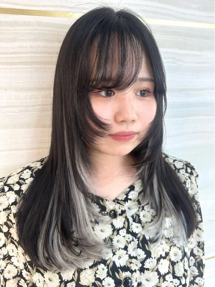 セミロング カラー ベージュカラー ブリーチ ケアブリーチ グレージュ ミルクティーベージュ エクステ 🦋高瀬寛菜🦋 韓国レイヤーのヘアスタイル