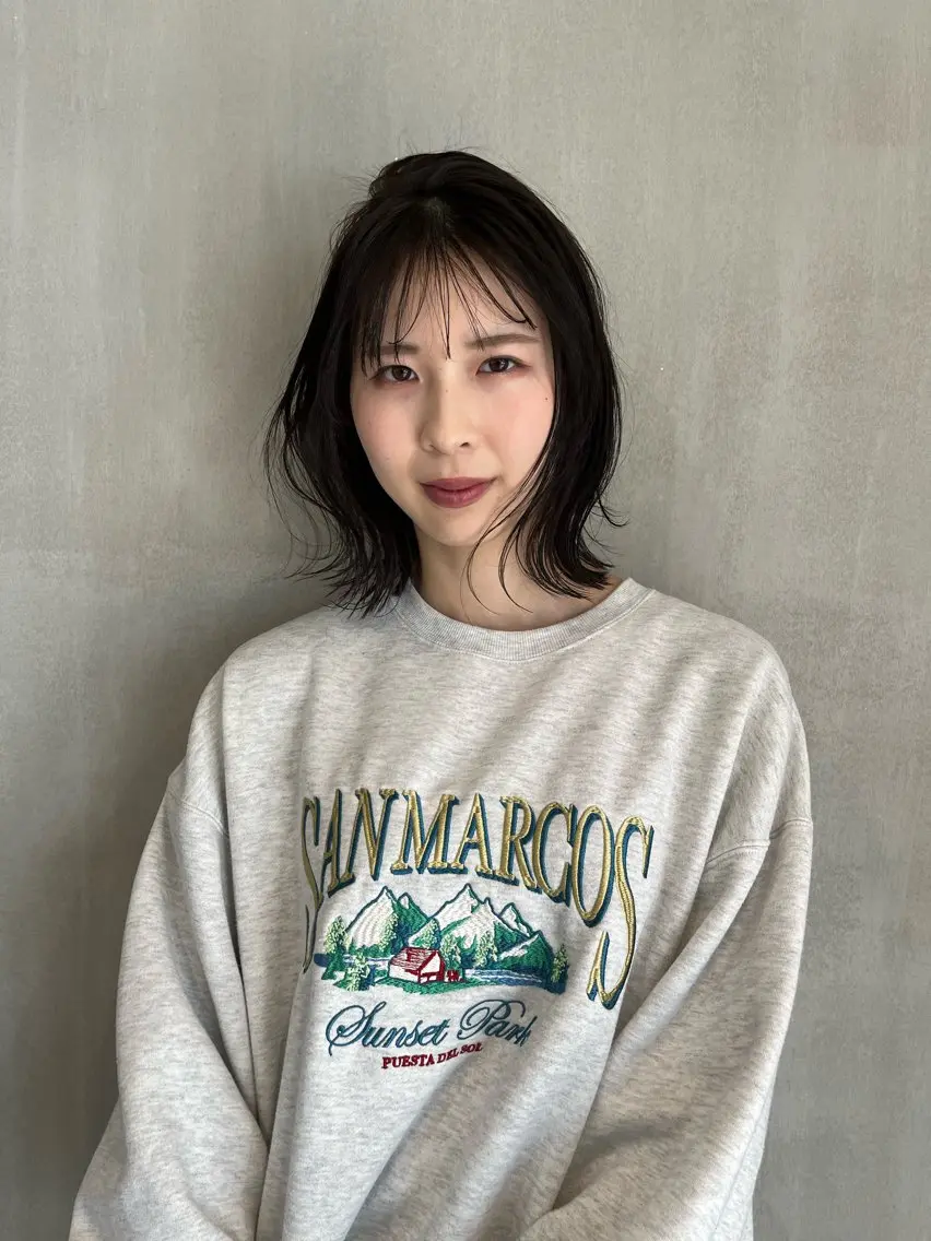 ミディアム L'Atelier MIAYAのヘアスタイル