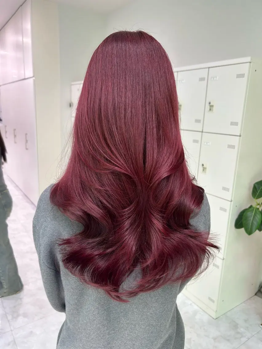 ロング 暖色系ハイトーン♡ mioriのヘアスタイル
