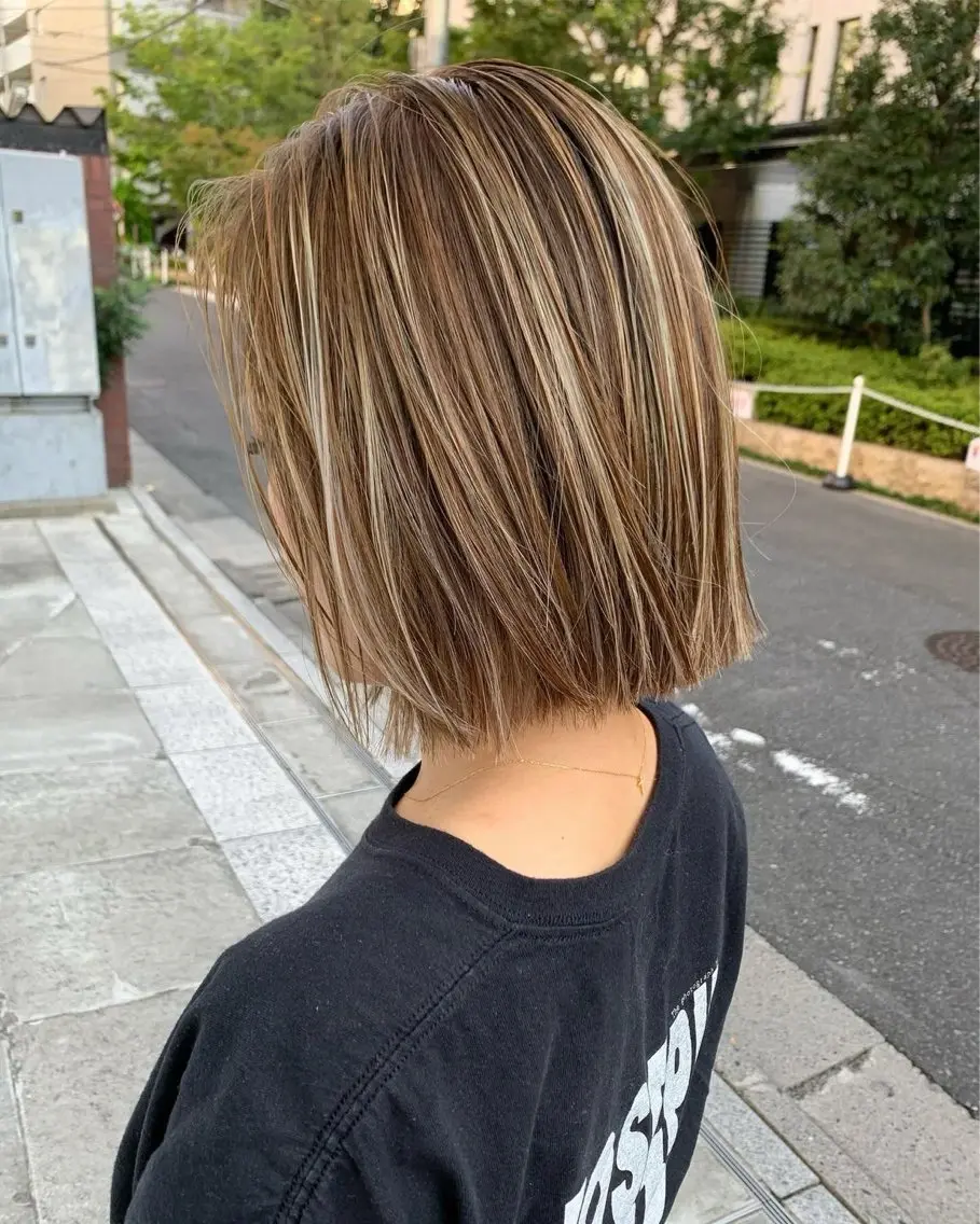 ミディアム ハイライト soyon 心斎橋店のヘアスタイル