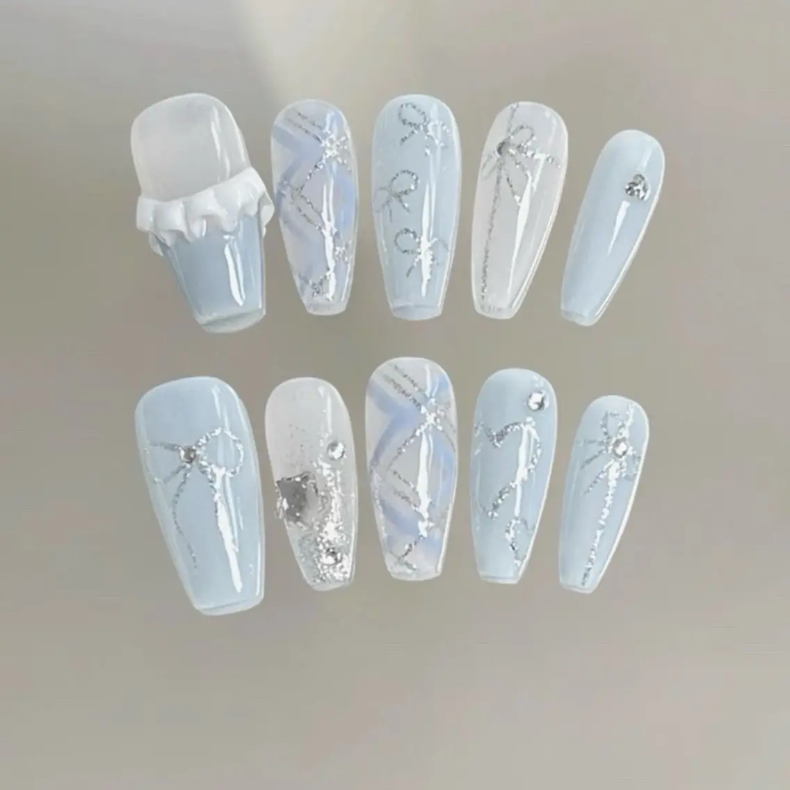 ネイル オーロラネイル チークネイル 長さ出し フットネイル フレンチネイル Lee Nails チップ長さだし専門店のネイルデザイン