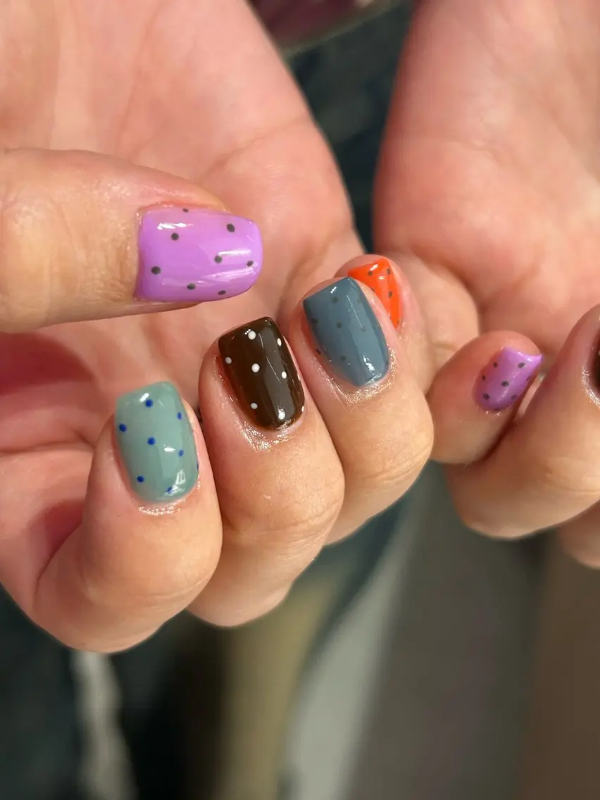 ネイル シンプルネイル née RINAのネイルデザイン