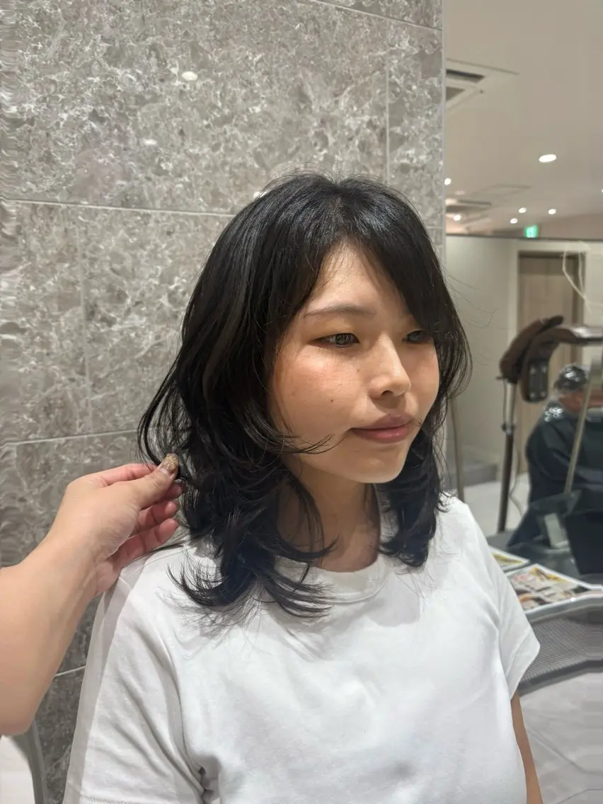 ミディアム カラー カット ヘアカラー 暖色/ブリーチカラー /ボブ/本間陽南のヘアスタイル