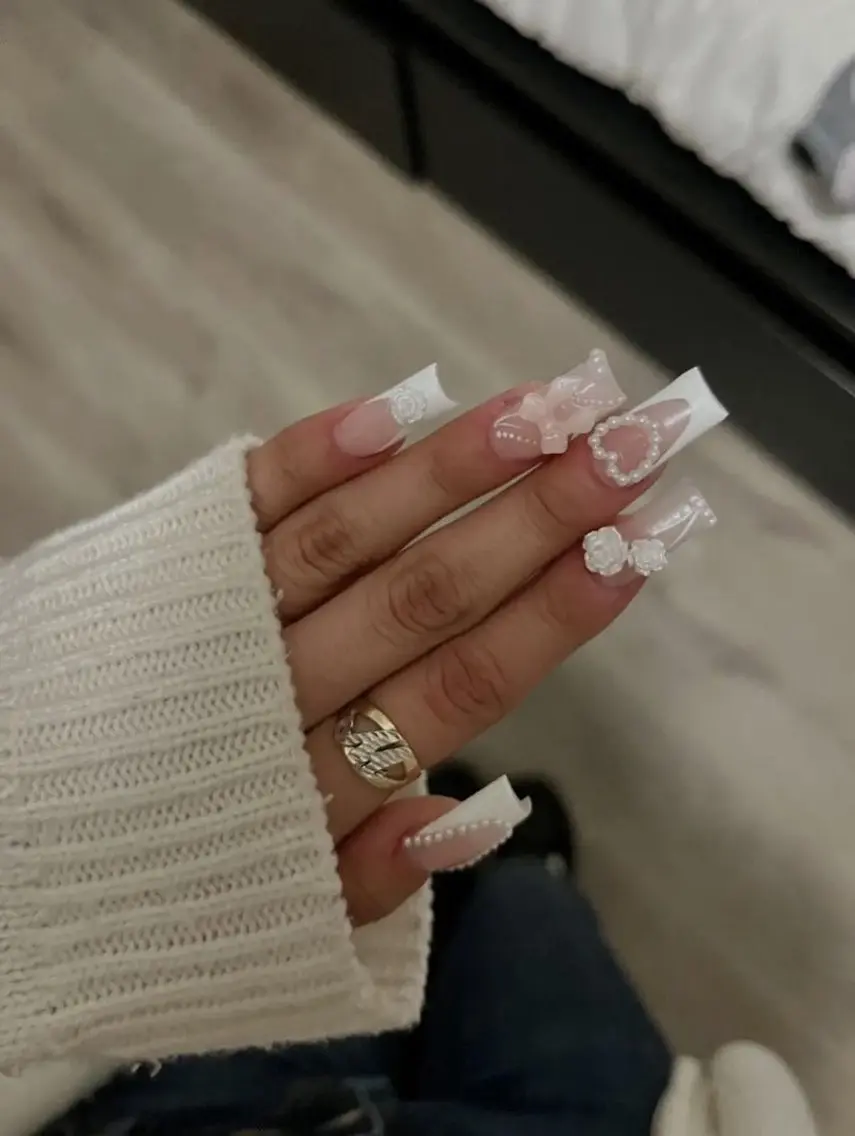 ネイル フレンチネイル ジェルネイル マグネットネイル 持ち込み ニュアンスネイル ハンドネイル Ribbonnail salonのネイルデザイン