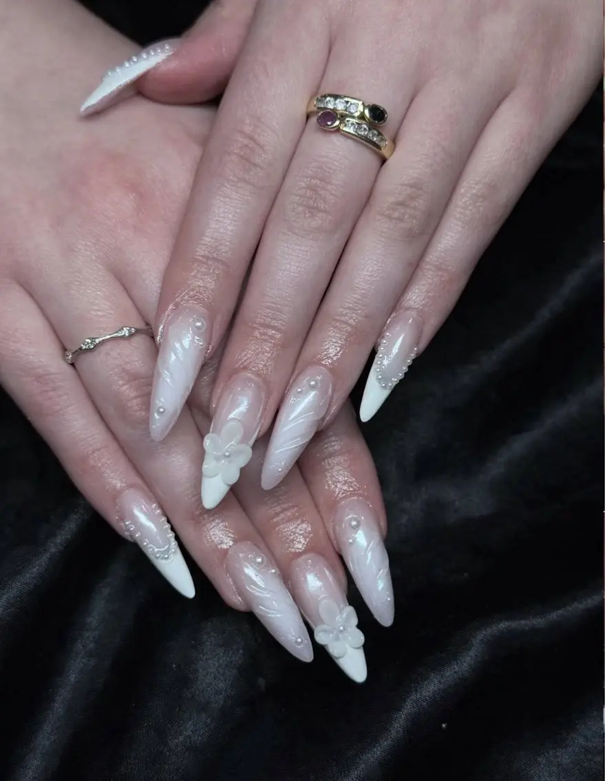 ネイル アートネイル チークネイル ドット フットネイル フレンチネイル ハンドネイル Rina Mika Nailsのネイルデザイン