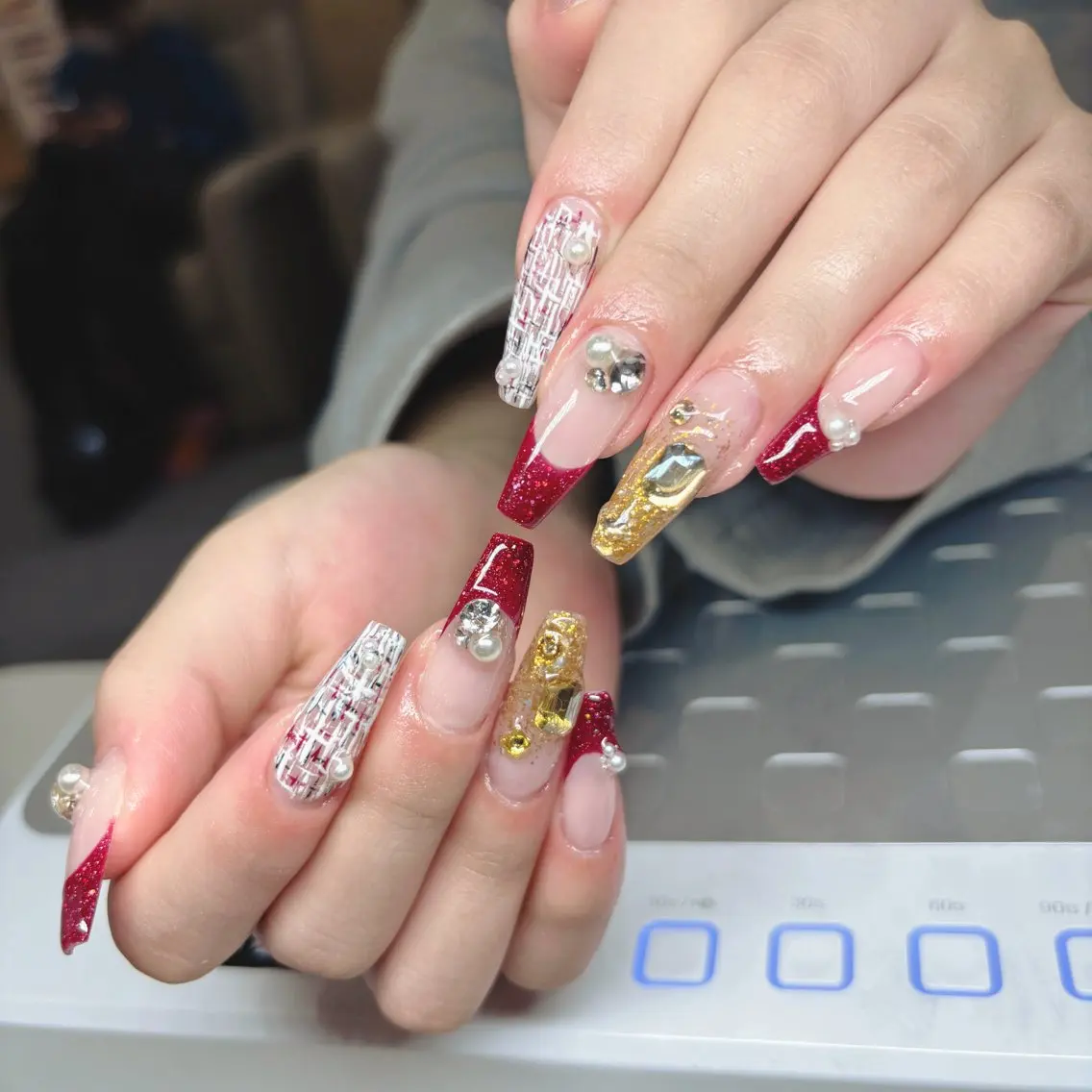 ネイル MQueen ネイルサロンマルのネイルデザイン