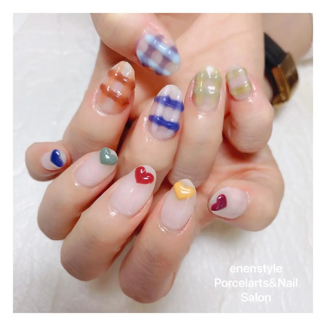 ミディアム ネイル ハンドネイル 🐾enen style 🐾のネイルデザイン