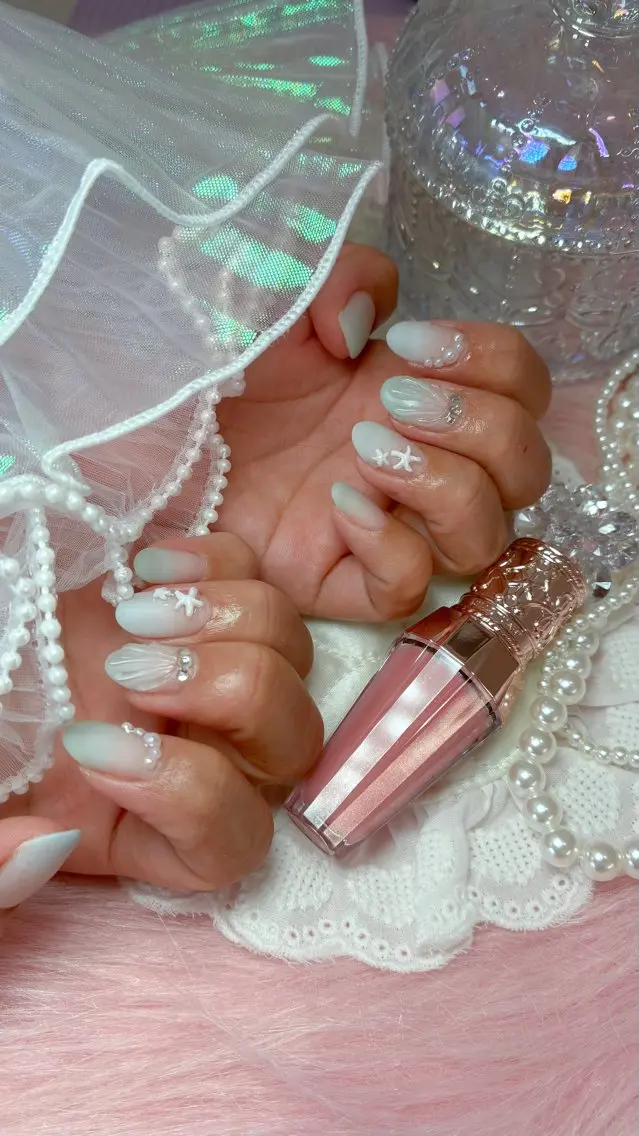 ネイル ハンドネイル mimi👑 kiyomiのネイルデザイン