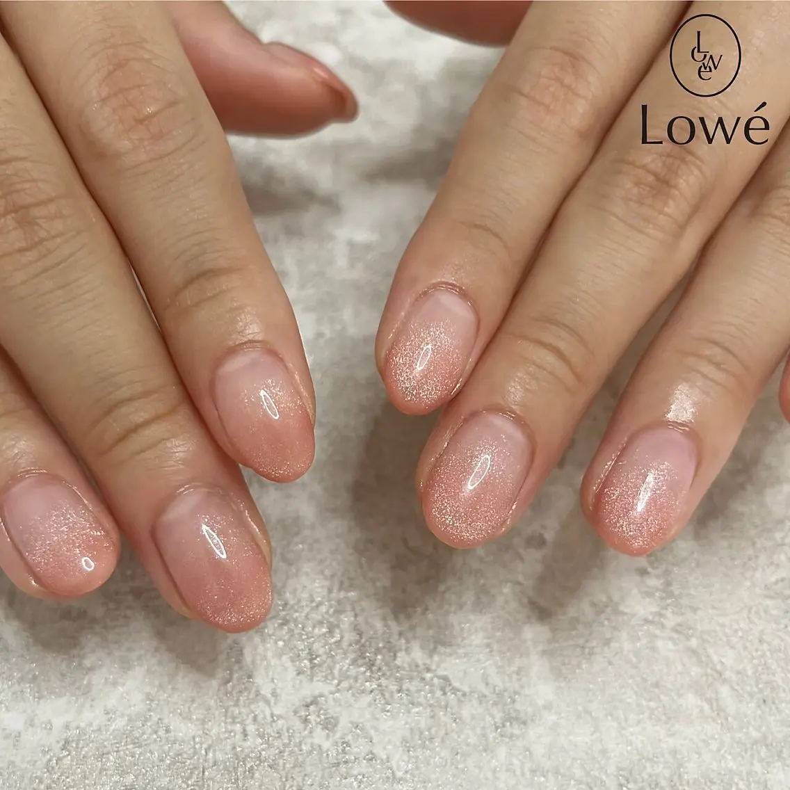 ネイル グラデーション ワンカラーネイル Lowé nailのネイルデザイン