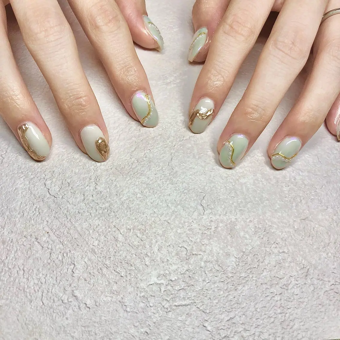 ネイル オーロラネイル ニュアンスネイル ハンドネイル tiare ayaのネイルデザイン
