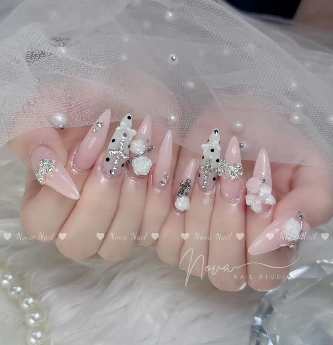 ネイル ハンドネイル ハンドケア Kitty Nail Novaのネイルデザイン